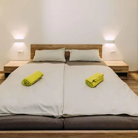 In - Insel Krk 42235 شقة