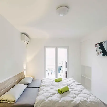 In - Insel Krk 42235 شقة *